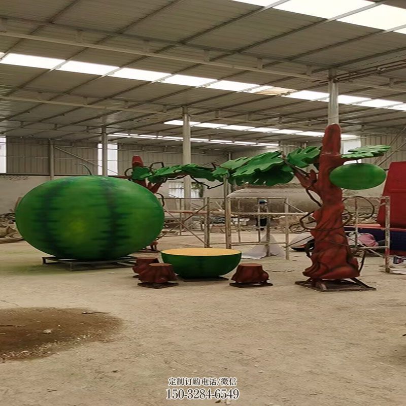 西瓜雕塑环形 瓜果雕塑定制预定 景观艺术雕塑承接