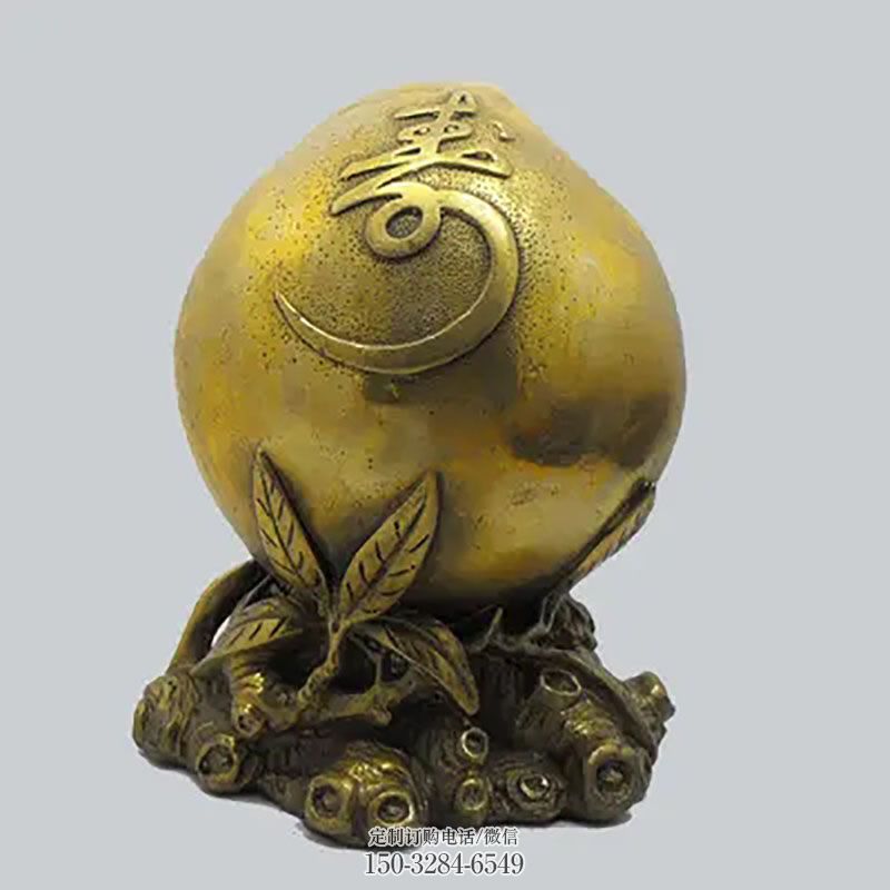 镜面寿桃雕塑 园林水果雕塑摆件订做 城市广场雕塑提供
