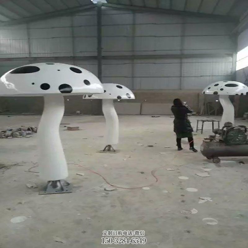 空间蘑菇雕塑 户外雕塑摆放精选 果蔬雕塑工艺服务商
